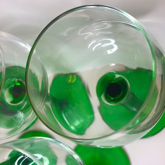 Luminarc France Emerald Green Wine Glasses set of 6 - Picture 5 of 6